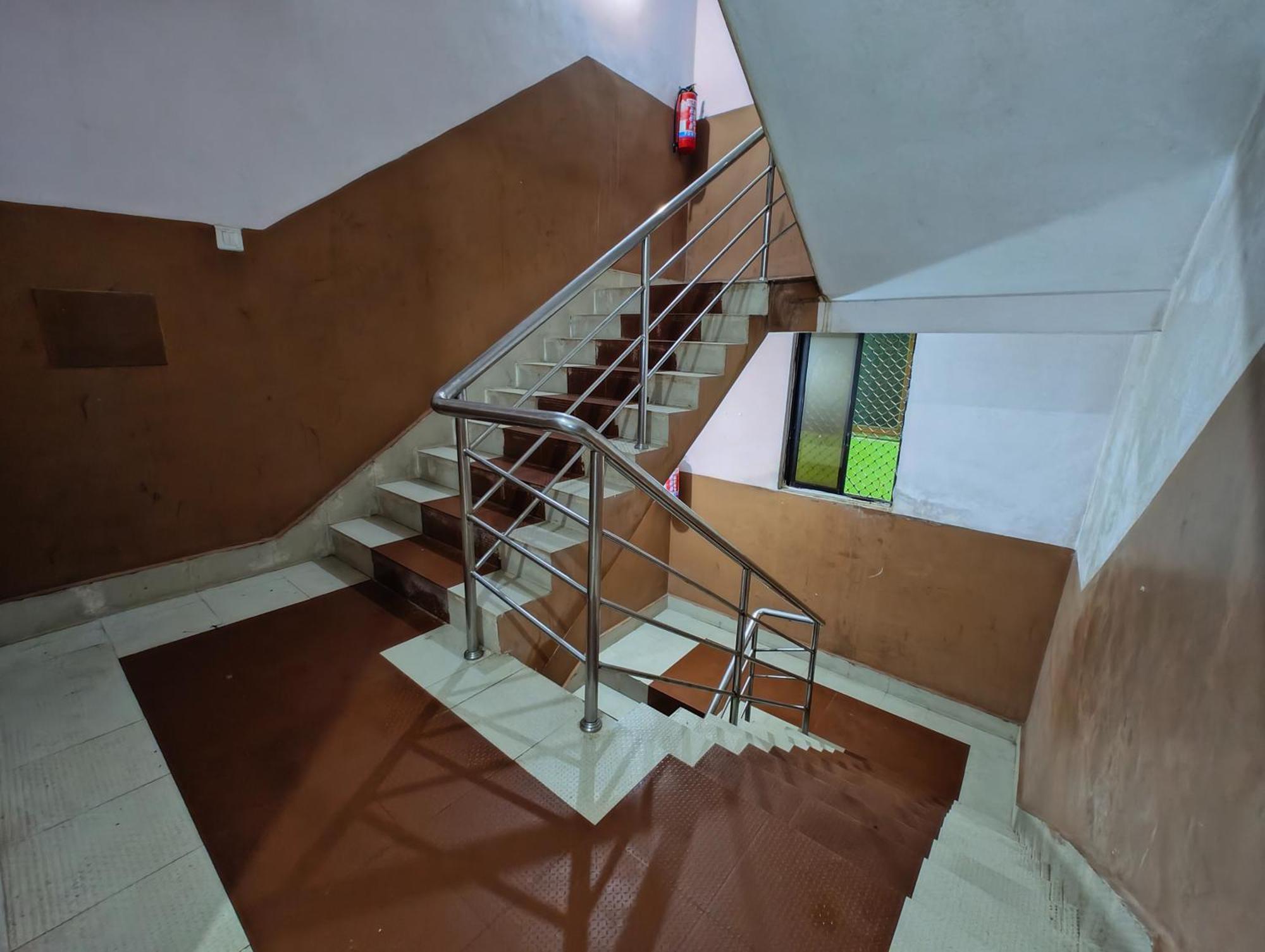 Goroomgo Samrat Palace Puri Near Sea Beach With Parking Facilities - Restaurant Available - Couple Friendly Εξωτερικό φωτογραφία